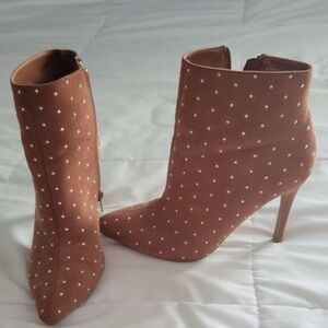 Women’s boots